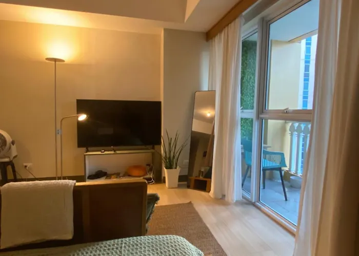 Cozy At Venice Grand Canal Near Bgc & Naia شقة *