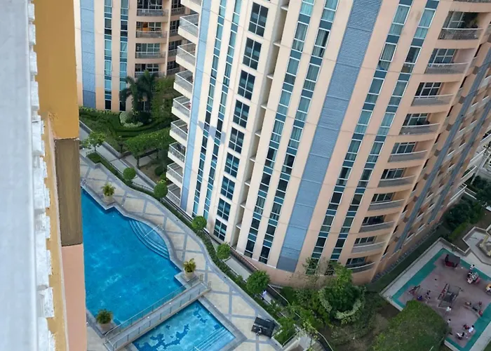 Cozy At Venice Grand Canal Near Bgc & Naia شقة *